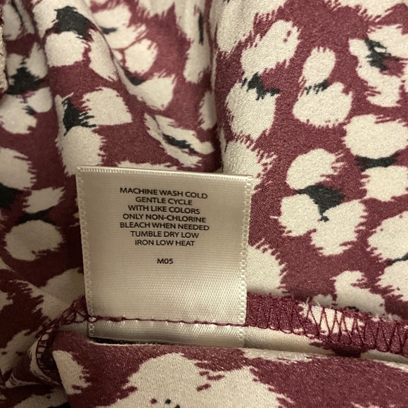 Van Heusen Brown and Cream Floral Blouse - Picture 8 of 8